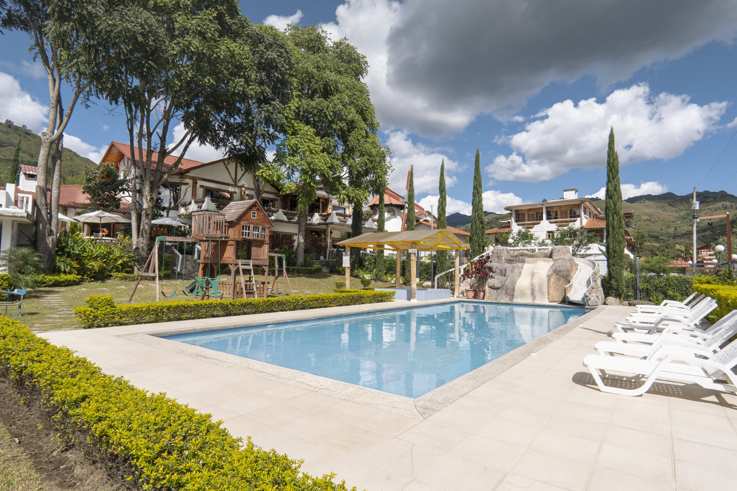 PISCINA RESTAURANTE WILCO